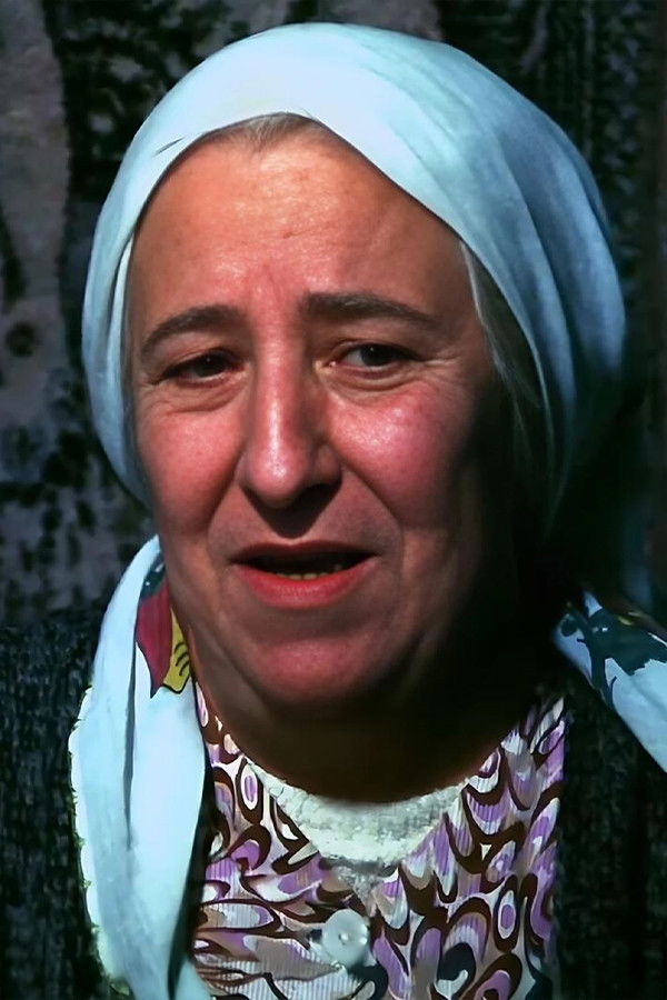 Garibe Gündem backdrop