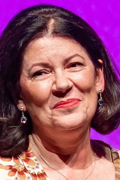 Pipa Harrison backdrop