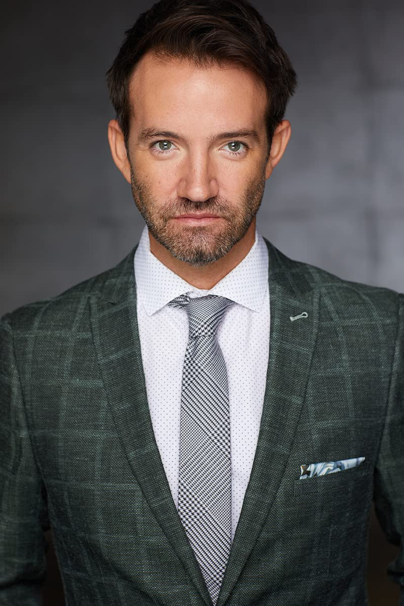 Michael Tennant backdrop