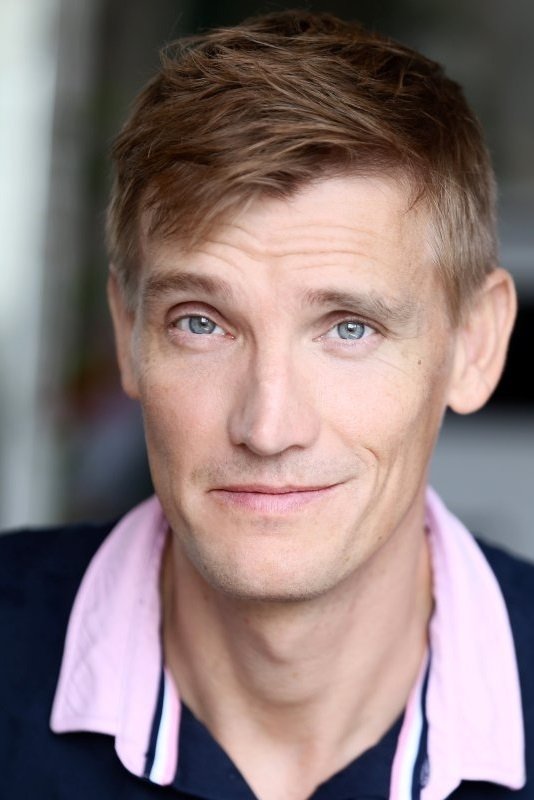 Lennard Ridsdale backdrop