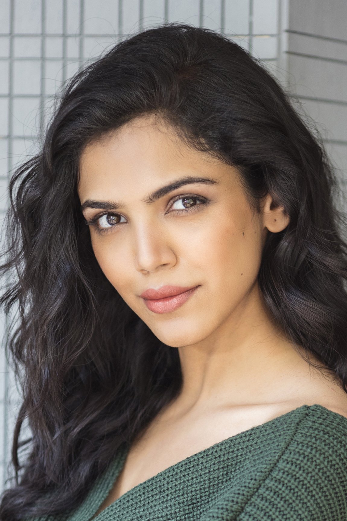 Shriya Pilgaonkar backdrop