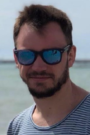 Alexey Grishin backdrop