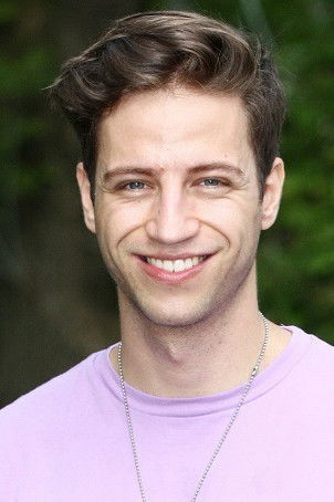 Milan Peroutka backdrop