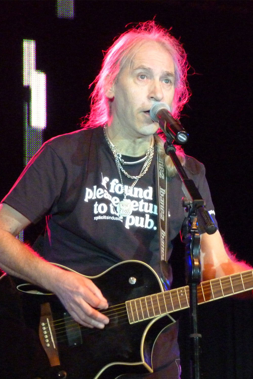 Zselencz László backdrop