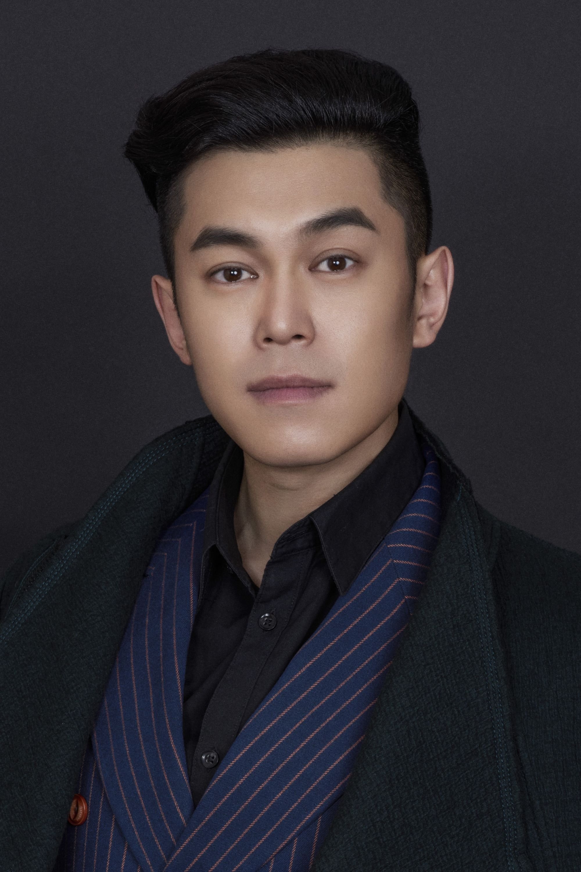 Liu Guanlin backdrop