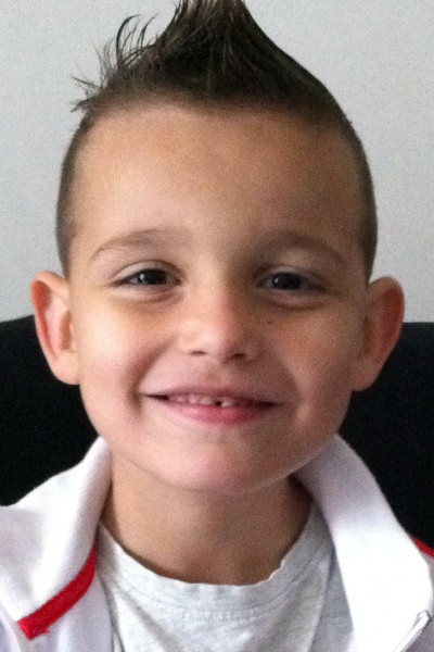 Sabri Ouamar backdrop