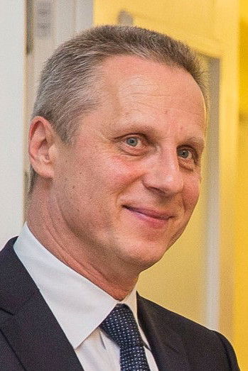 Vello Pähn backdrop