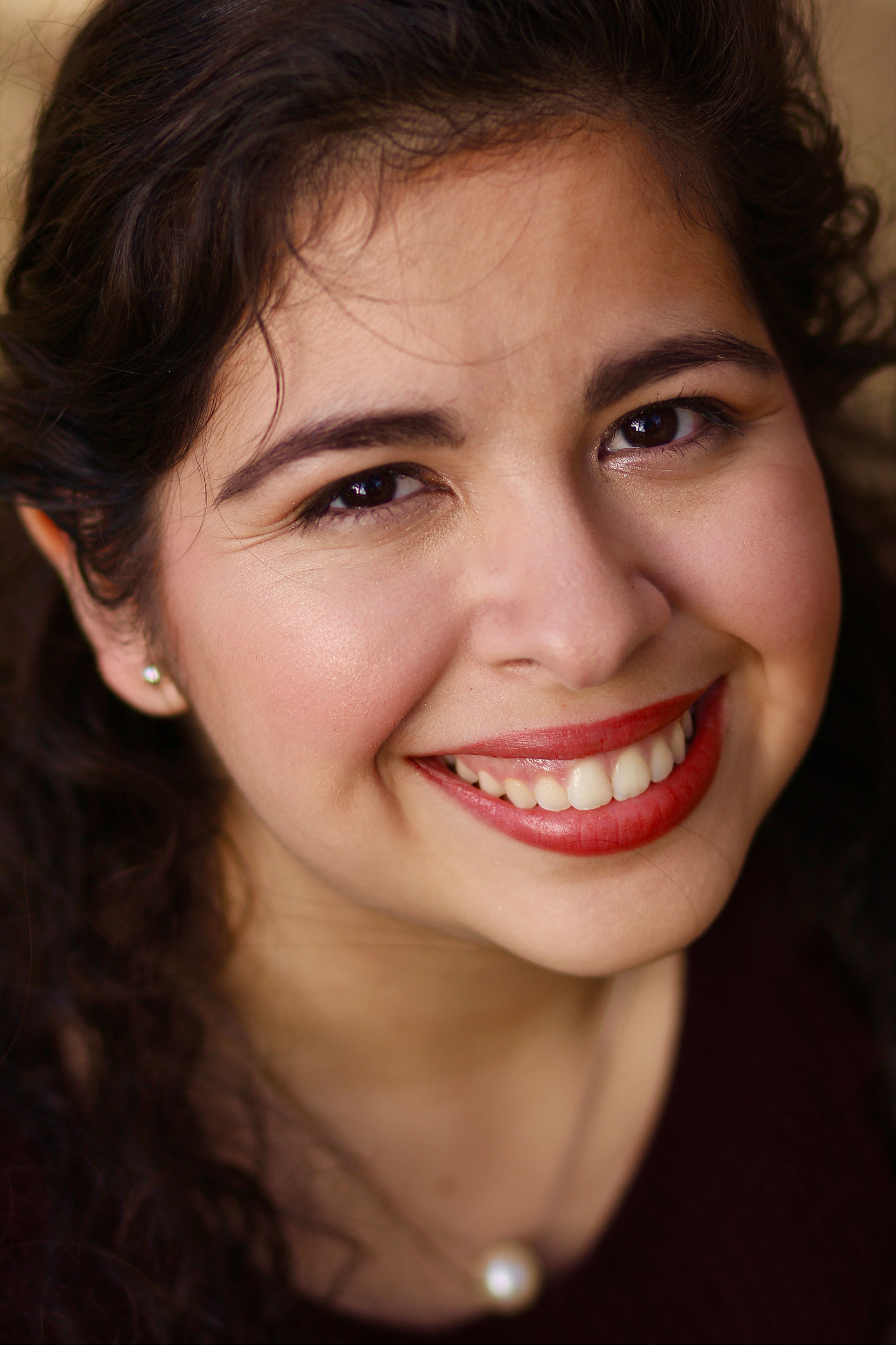 Tevia Loeser backdrop