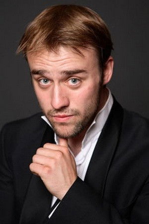 Maciej Półtorak backdrop