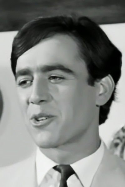 Yorgos Papadimitrakis backdrop