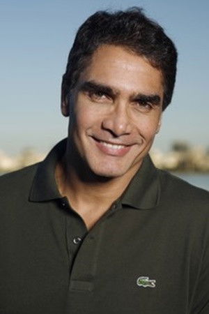 Rafael Calomeni backdrop