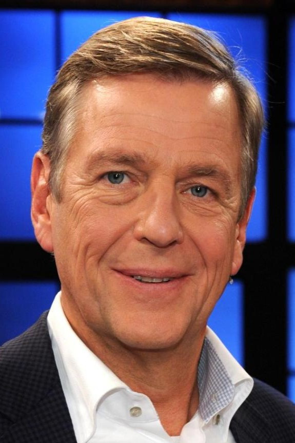 Claus Kleber backdrop