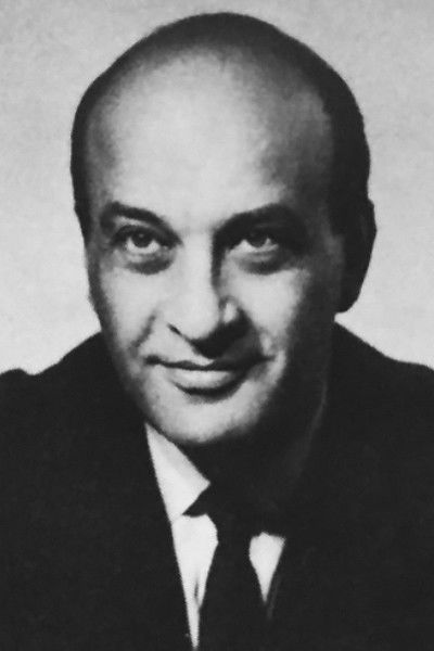 Vasilis Kanakis backdrop