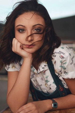 Bia Vedovato backdrop