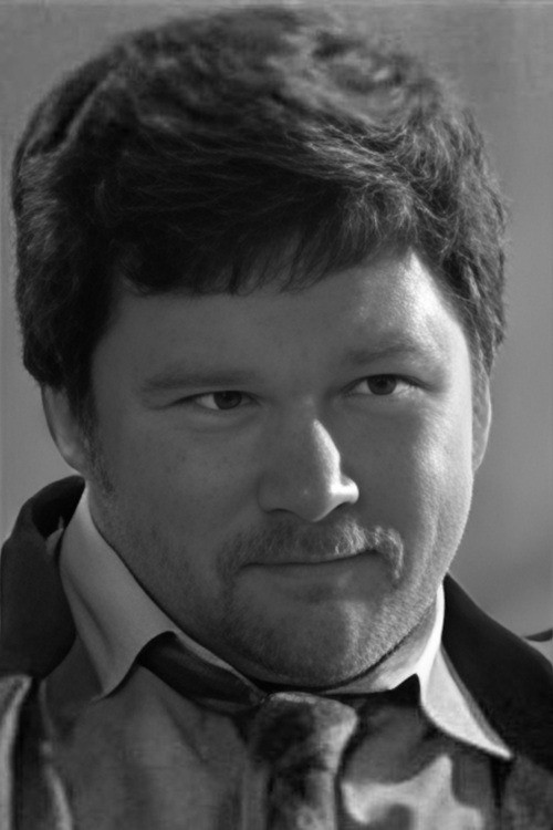 Kaspars Puce backdrop