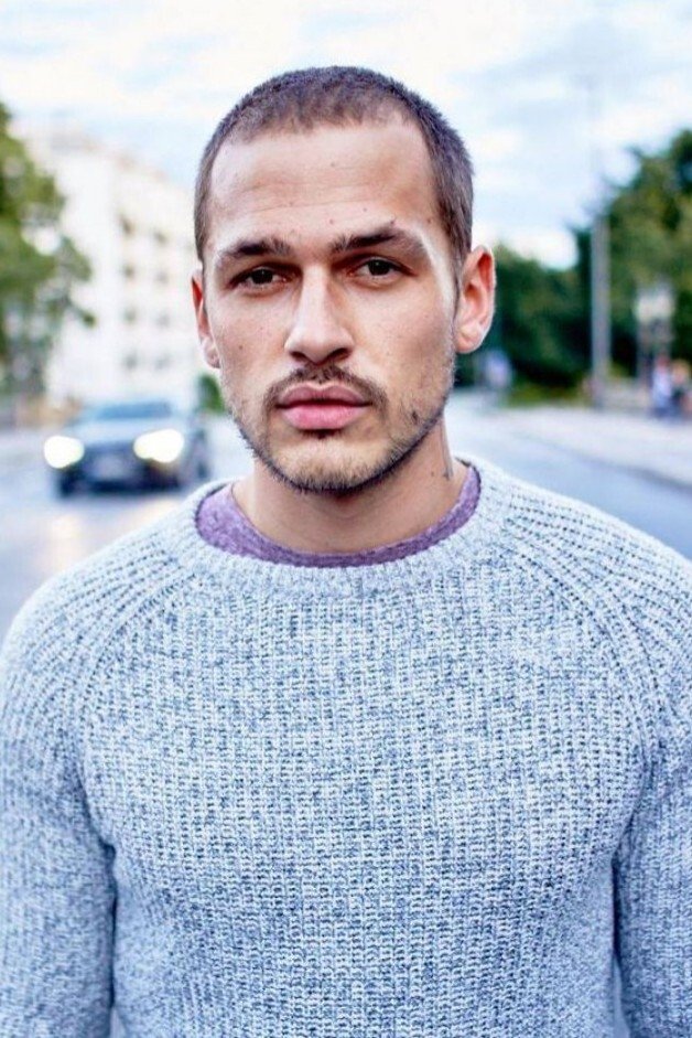 Sascha Weingarten backdrop