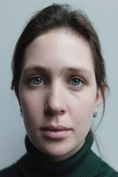 Momo Samwel backdrop