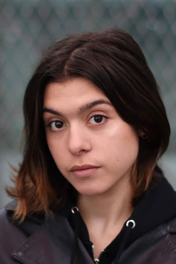 Sara Luna Zoric backdrop