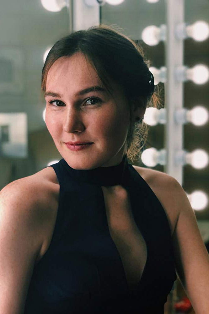 Elizabeth Slade backdrop