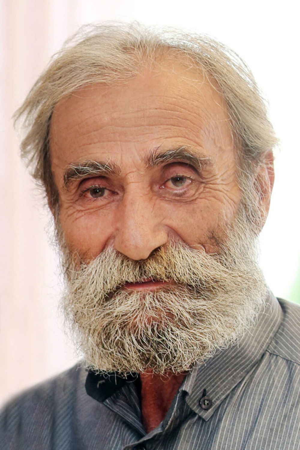 Houssam Sabbah backdrop