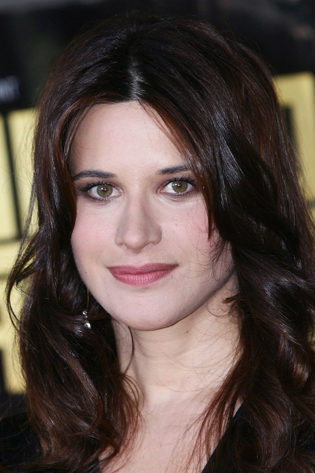 Valentina Cervi backdrop