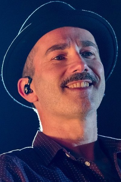 Kaspar Boye Larsen backdrop