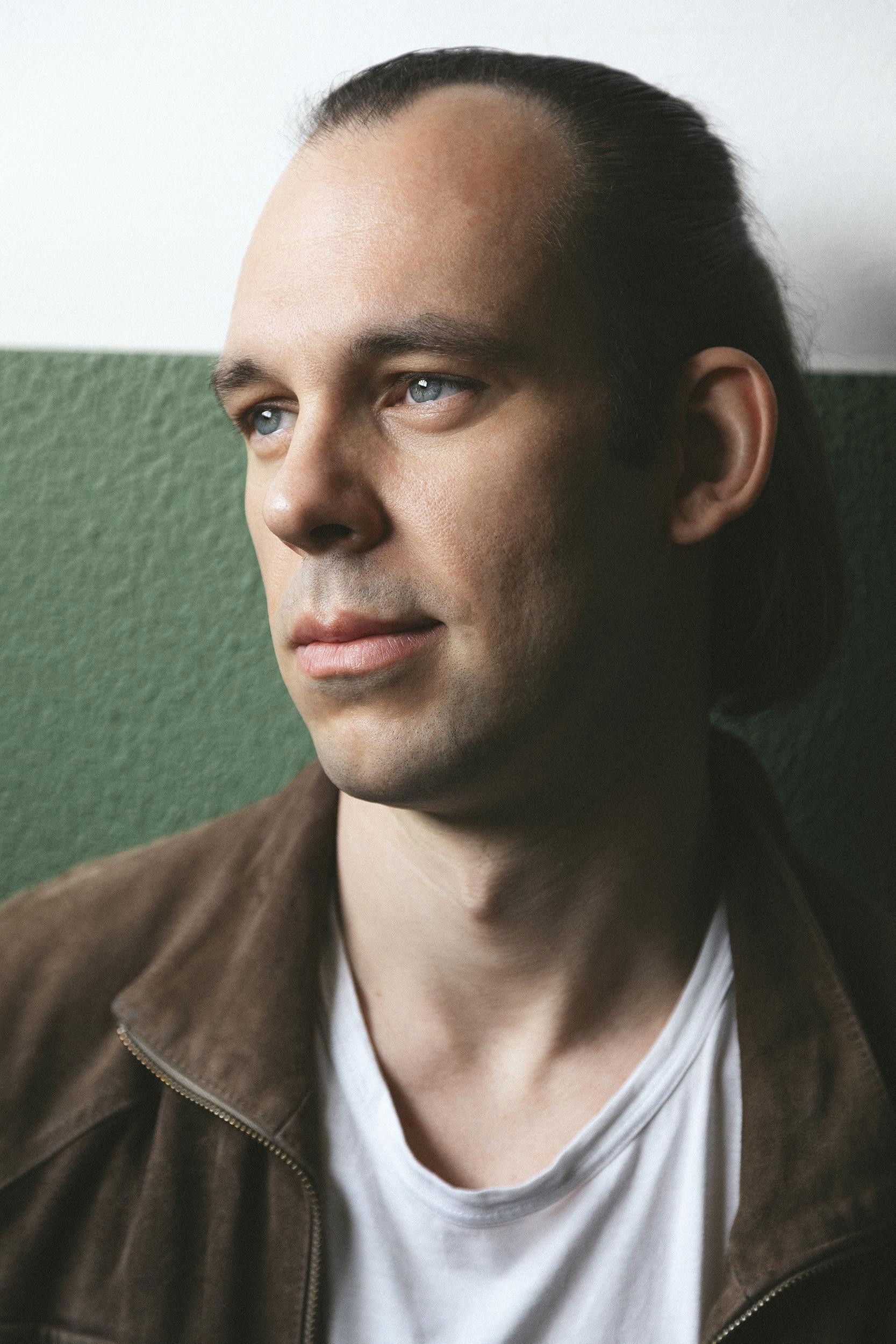 Marco Bonadei backdrop