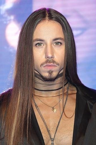 Michał Szpak backdrop