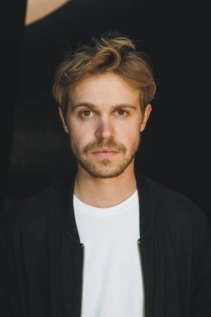 Jonas Lauenstein backdrop