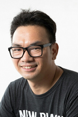 Lee Jeong-hyo backdrop