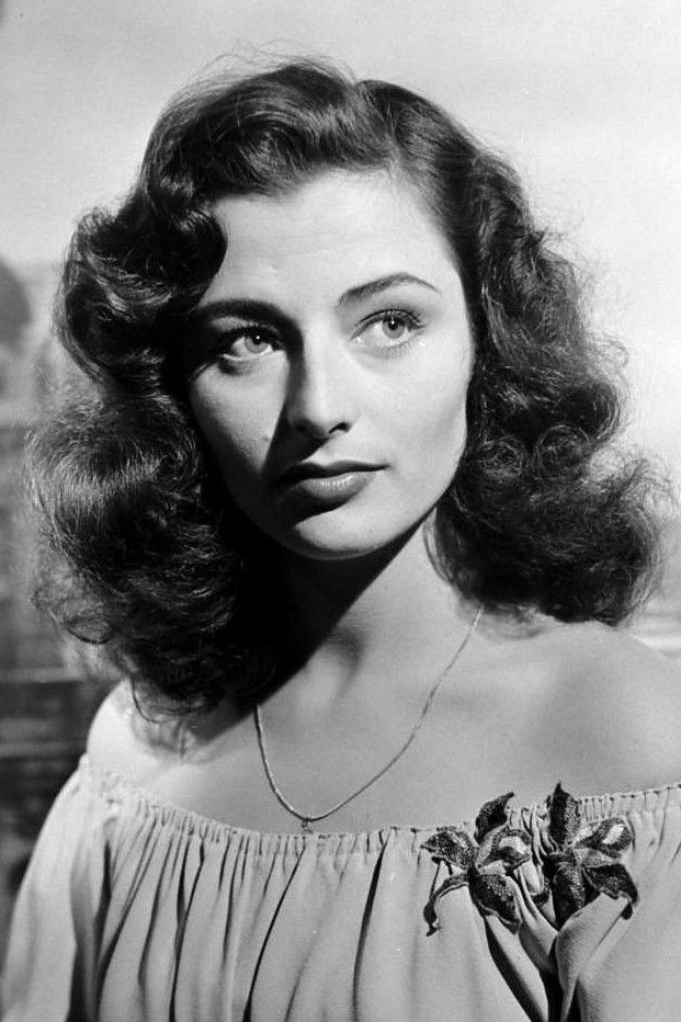 Mirella Uberti backdrop