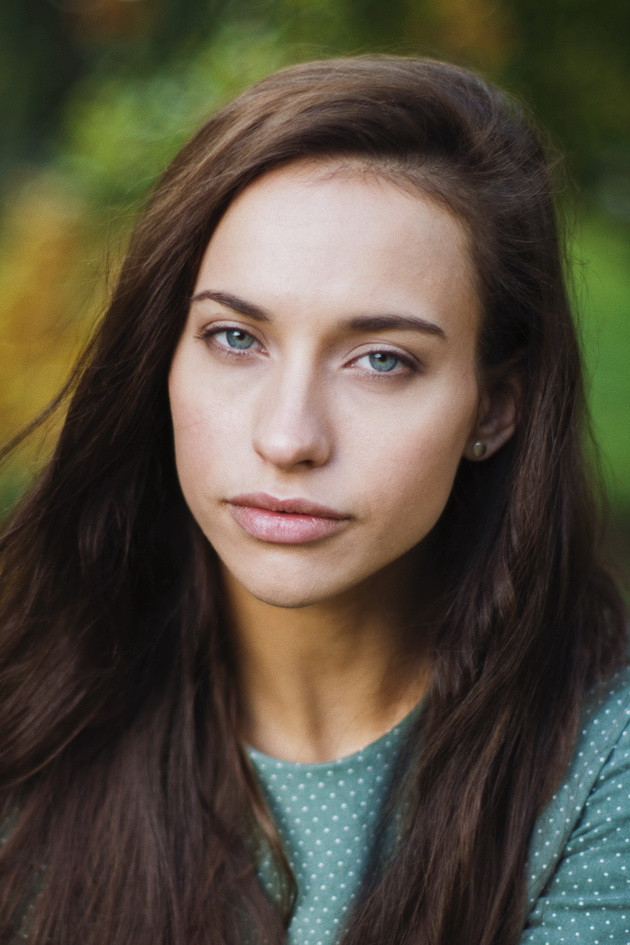 Alyona Savastova backdrop