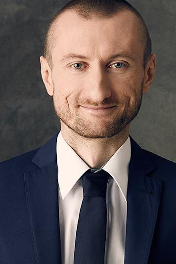 Karol Kopiec backdrop