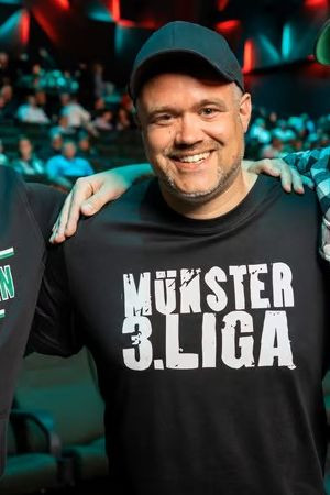 Michael Schmitz backdrop