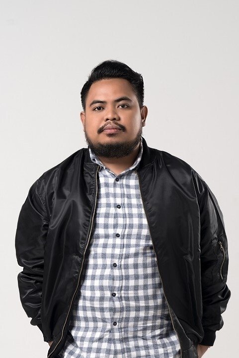 Rigen Rakelna backdrop