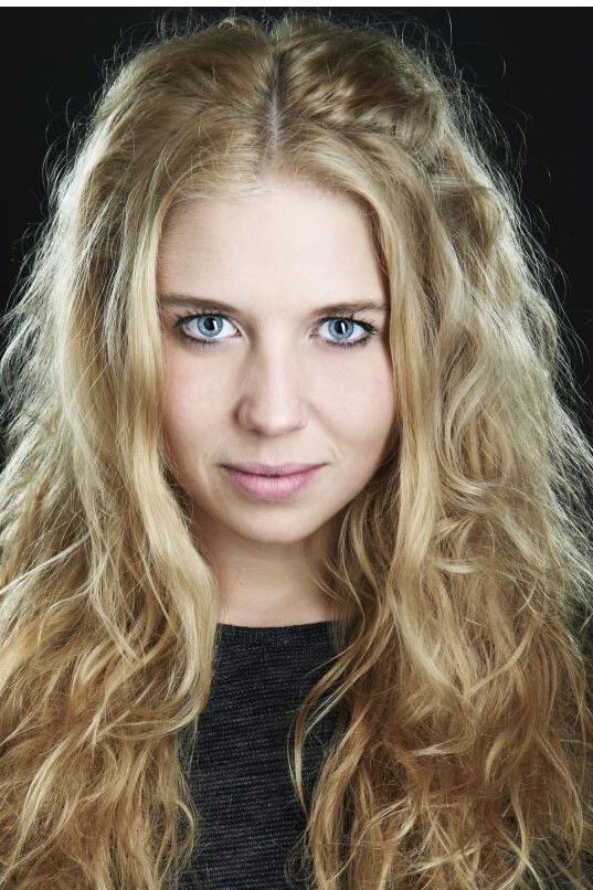 Salka Sól Eyfeld backdrop