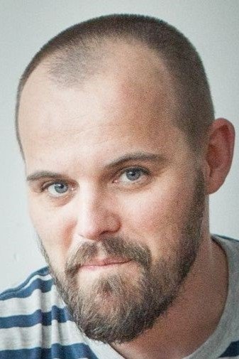 Mateusz Rakowicz backdrop