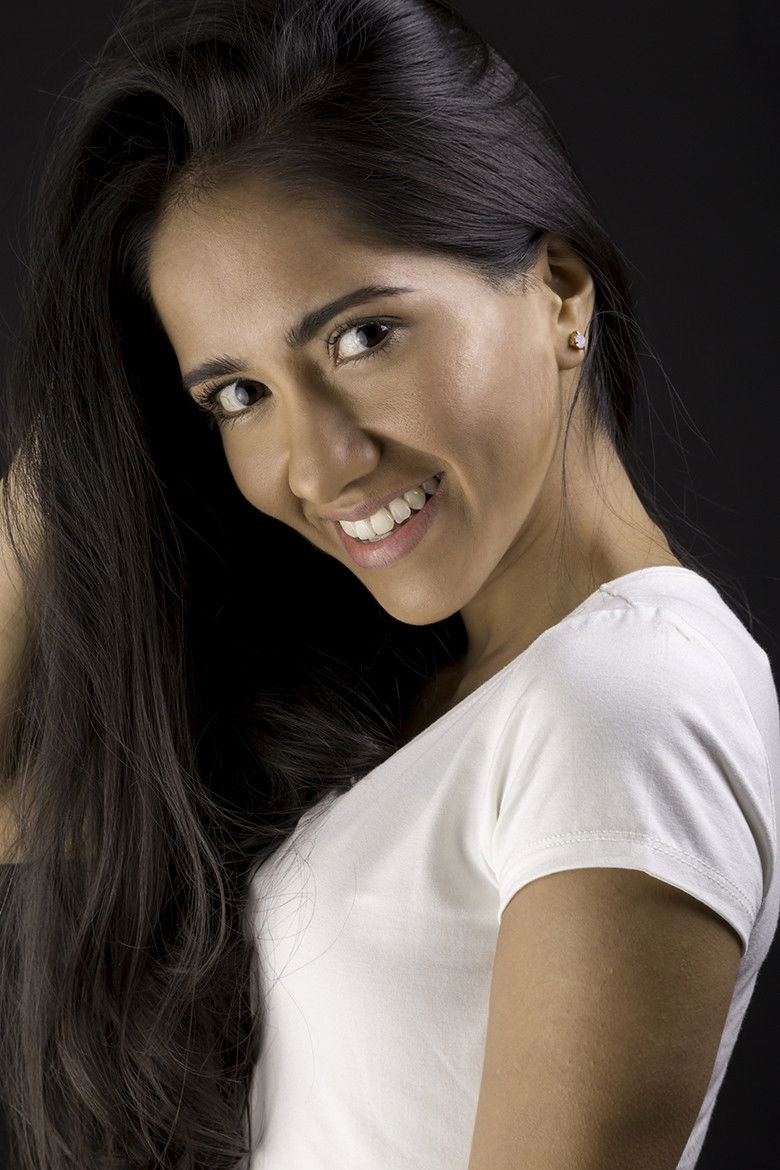 Raquel Robles backdrop