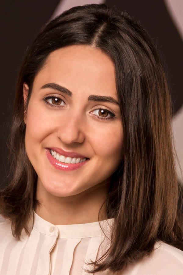 Hanka Zeneli backdrop