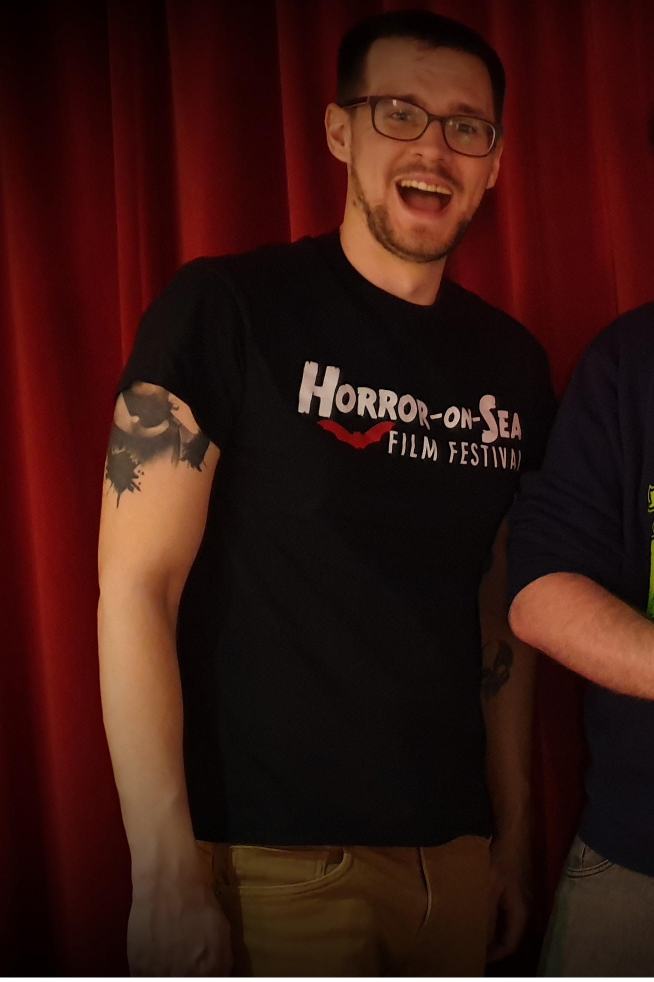 Mike Holiday backdrop