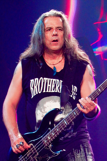 Paweł Mąciwoda backdrop