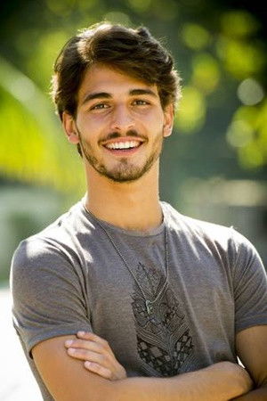 Brenno Leone backdrop