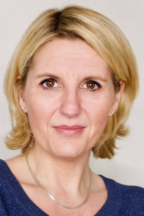 Véronique Gallo backdrop