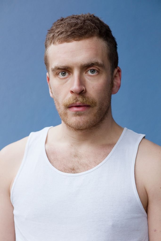 Enrique Fiß backdrop