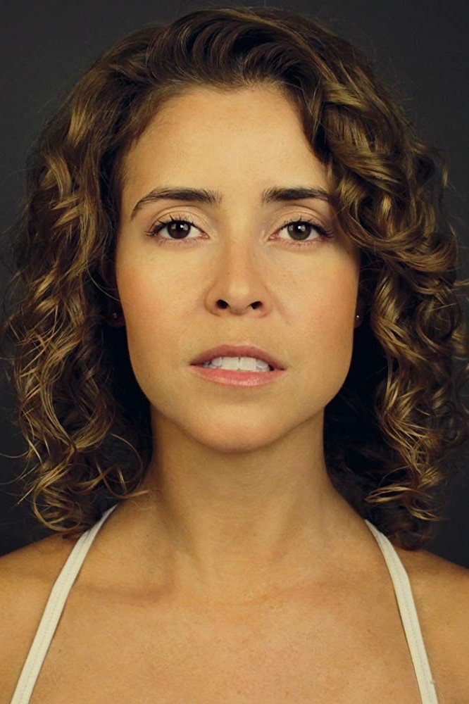 Gisela Chípe backdrop