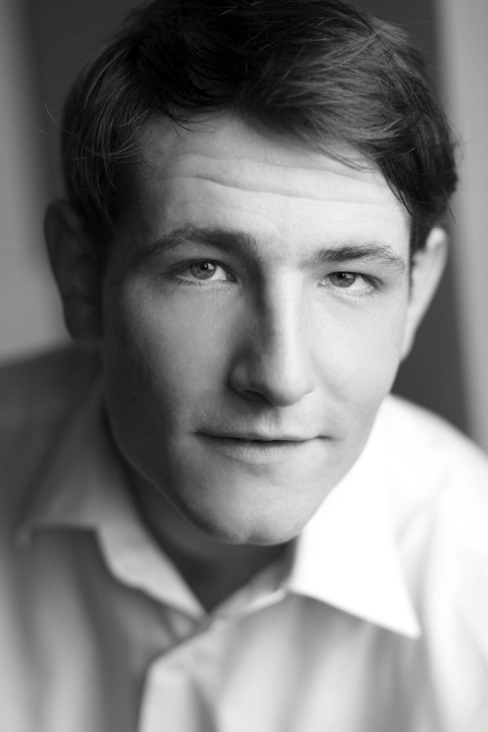 Zoltán Gyöngyösi backdrop