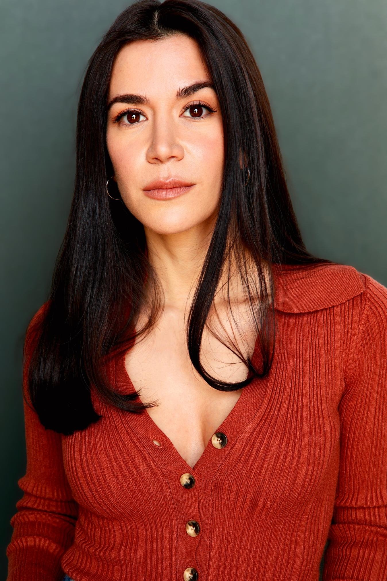 Erika Longo backdrop