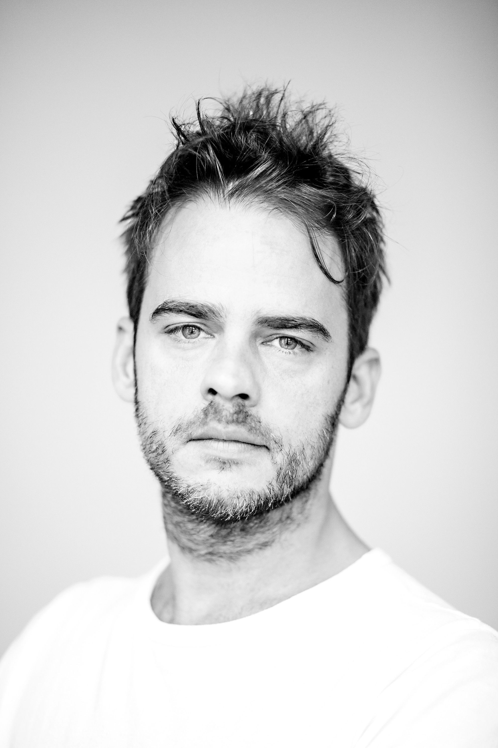 Nicolas Batthyany backdrop