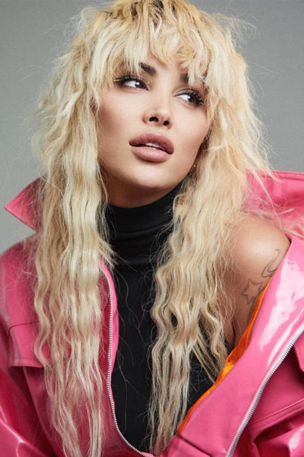 Daniela Santiago backdrop