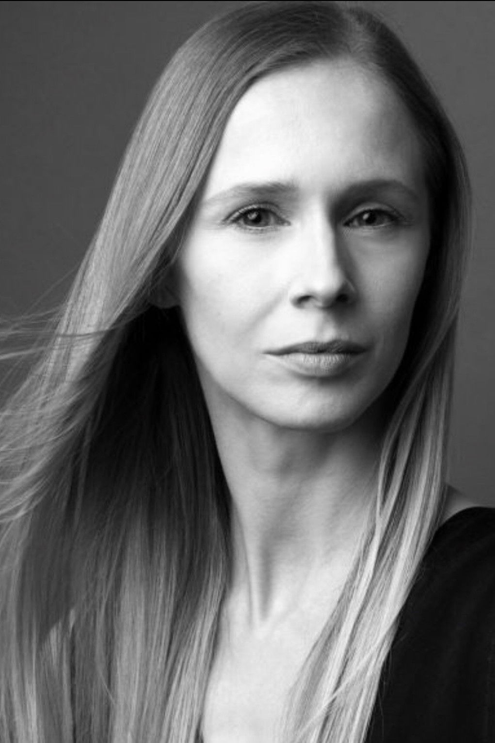 Stina Quagebeur backdrop